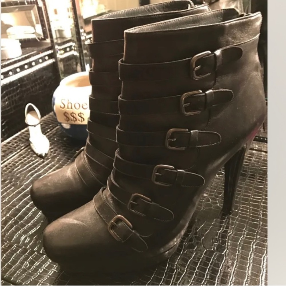 Stuart Weitzman Iron Lady booties